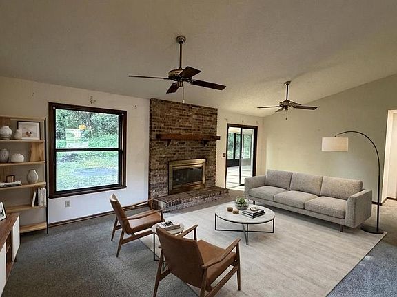 2nd image of 107 HUNTER POINT COURT