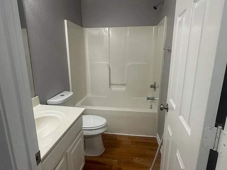 293 Brookview Dr — Photo 14