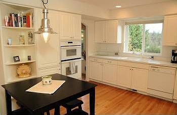 4th image of 3889 Regatta Ct
