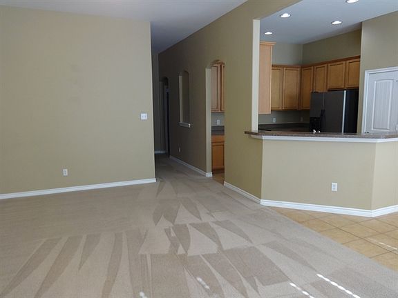 4th image of 4325 Summersweet Ln