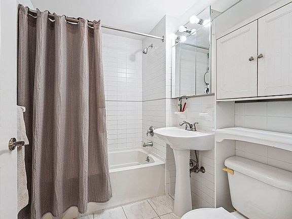 5th image of 29 W 138th St #1J