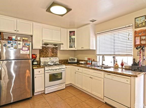 2nd image of 116 Briarwood #112