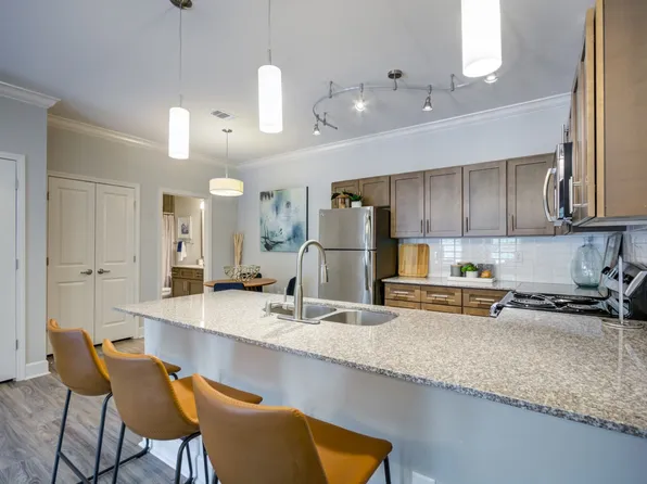 McKenzie Park Apartments