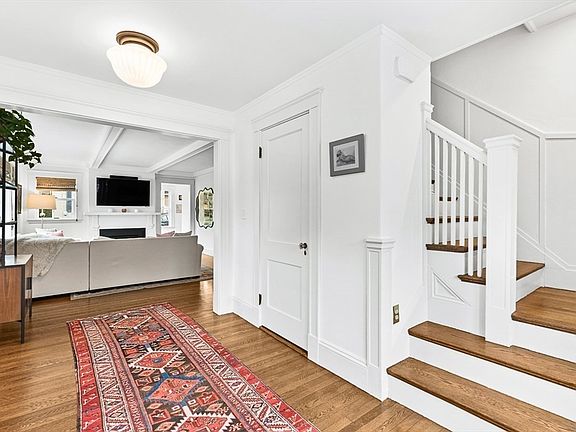 4th image of 72 Stratford Rd