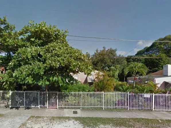 6241 NW Miami Pl, Miami, FL 33150