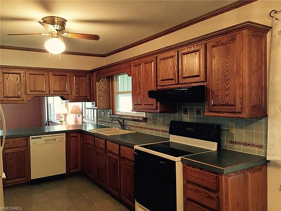 2nd image of 330 Winkler Dr