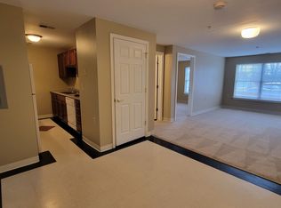 40 Eastern Ave APT 105, Manchester, NH 03104