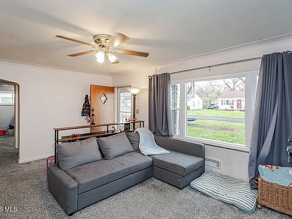 4th image of 4021 Rohr Dr