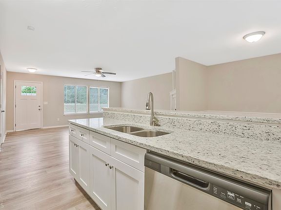 5th image of 3452 W Elmwood Cir
