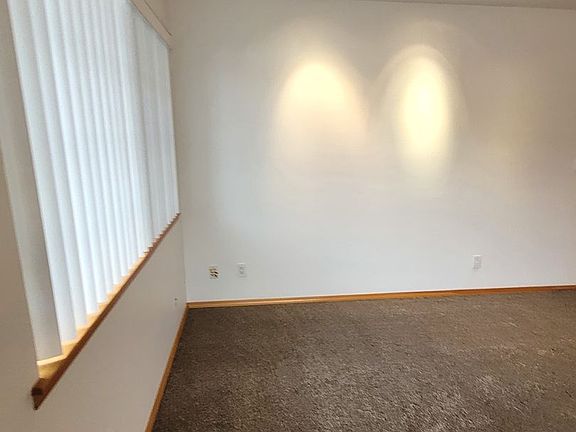 5th image of 905 Abbot St #A & B