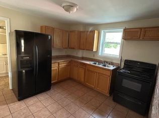 141 3rd St #2, Turners Falls, MA 01376