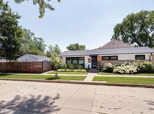 3557 Crain St, Skokie, IL 60076