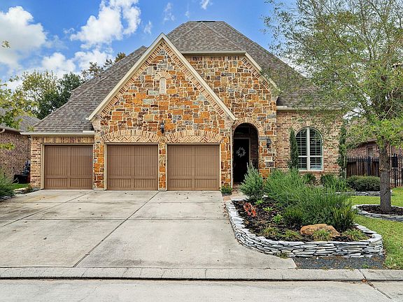 4th image of 3211 N Cotswold Manor Dr