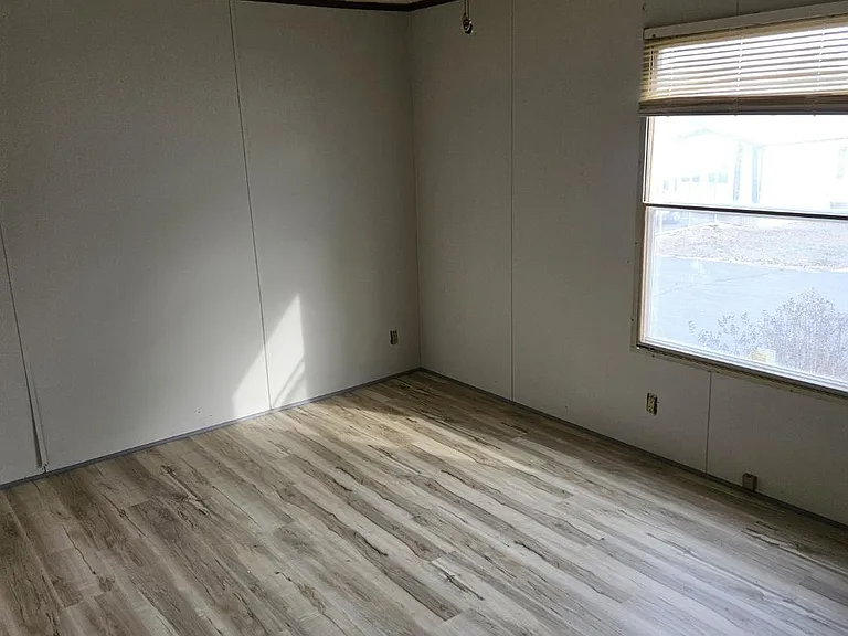 144 Matthews St #13 — Photo 15