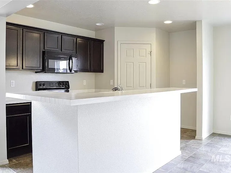 11391 W Colorado Riv — Photo 5
