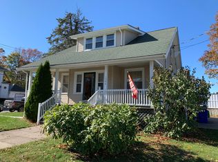 1590 Robeson St, Fall River, MA 02720