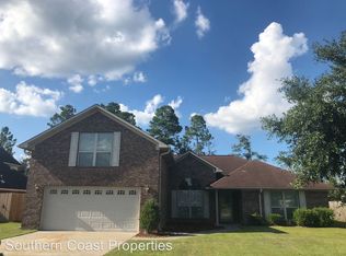 239 Slayton Cir, Hinesville, GA 31313