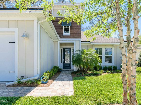 2nd image of 8725 Anglers Cove Dr