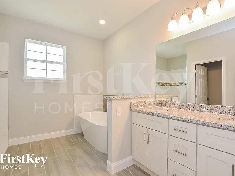 308 Camellia Ct — Photo 10