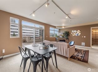 300 110th Ave NE APT 515, Bellevue, WA 98004