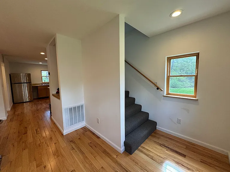 1377 Old Depot Rd — Photo 17