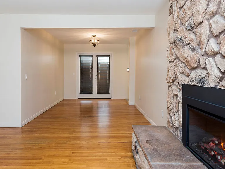 952 Agate St #952 — Photo 6