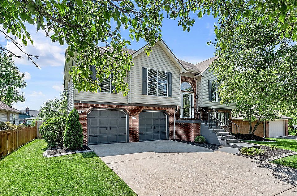 1st image of 832 Palomino Ln