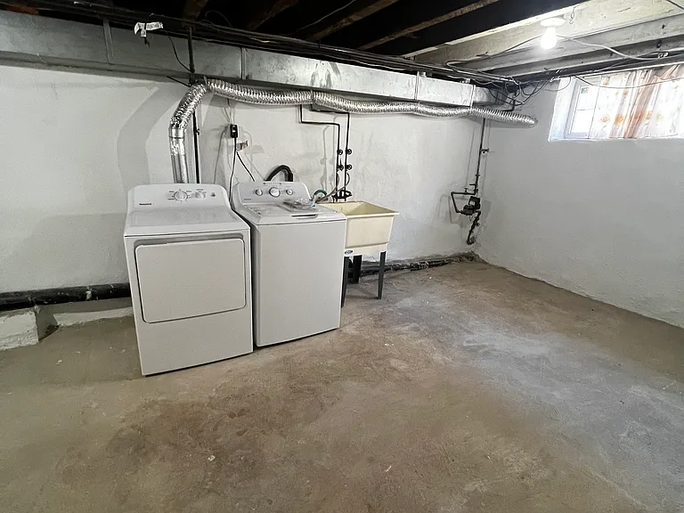 1805 Daly St — Photo 15