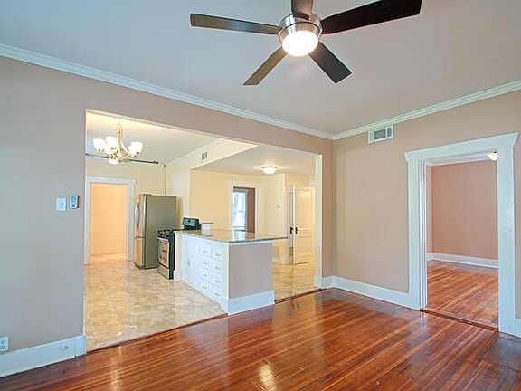 4th image of 1007 West Ave APT A
