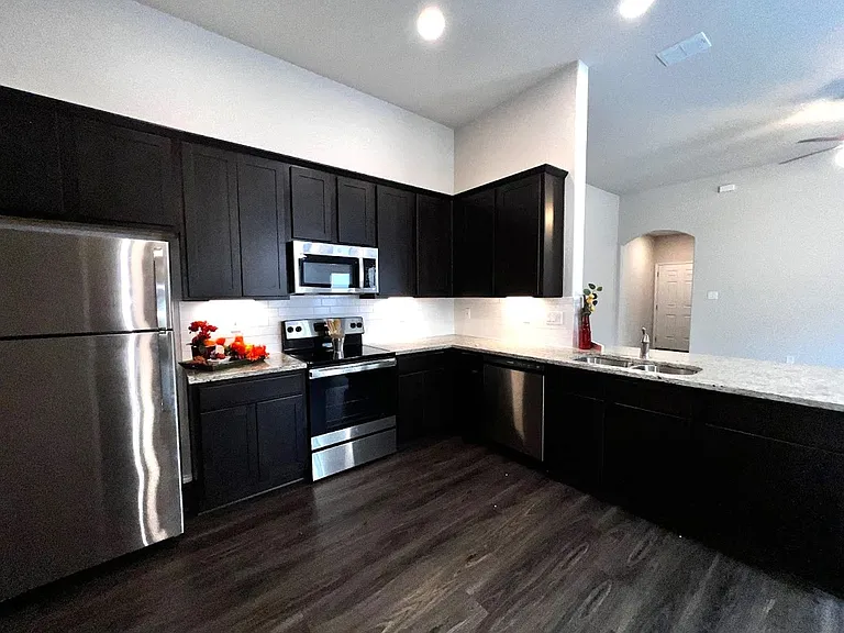 9221 Groff Lndg #1 — Photo 4