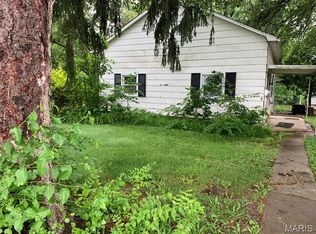 215 Berry St, Gillespie, IL 62033