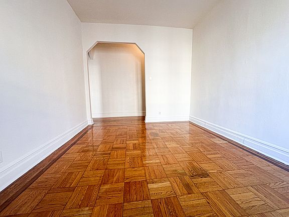 2nd image of 8260 116th St