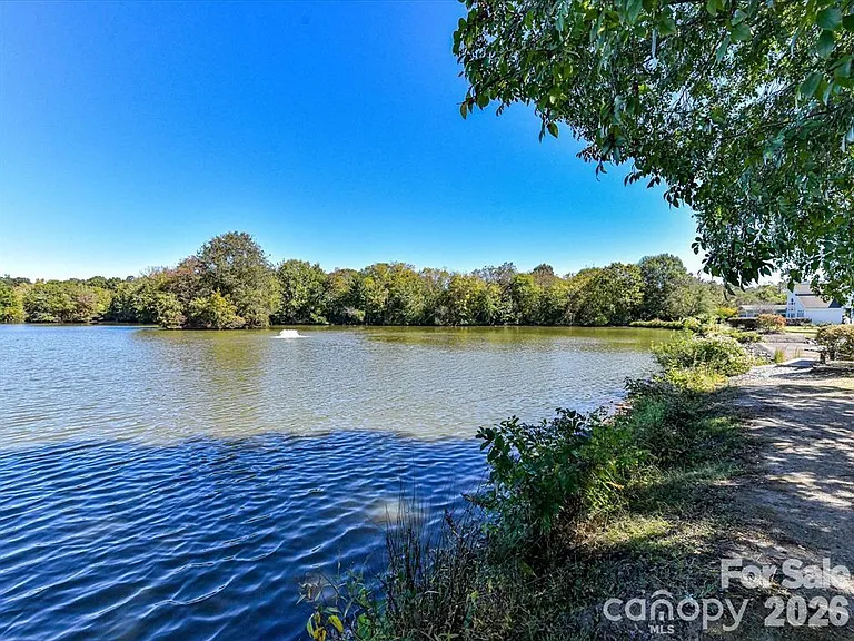 11106 Knight Castle Dr — Photo 24