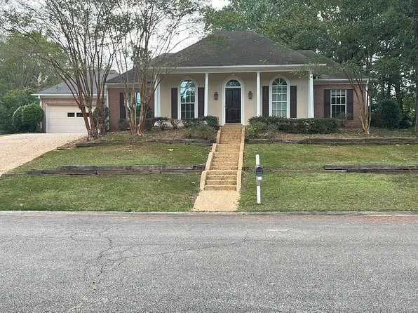 112 Winterset Dr, Starkville, MS 39759