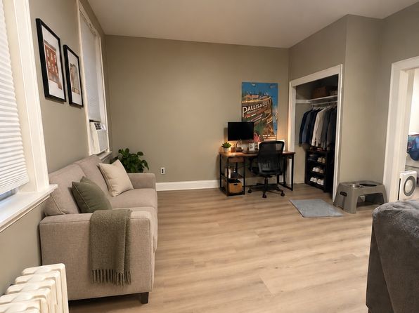 59 Farnham Ave APT 1