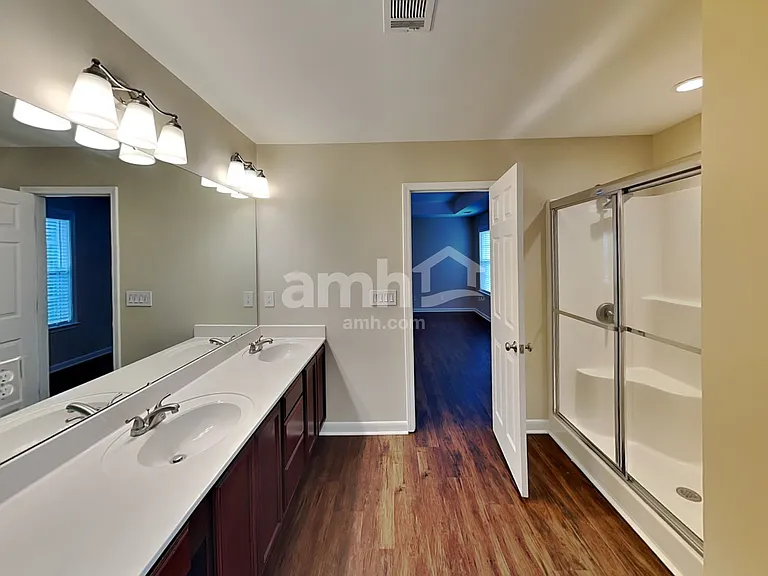 122 Tilton Dr — Photo 14