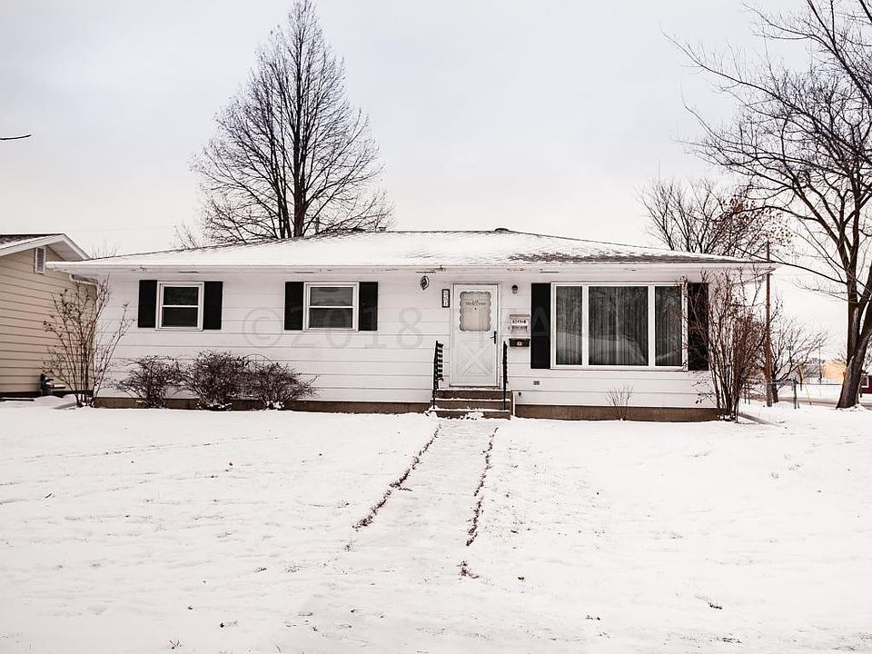1st image of 501 Birch Ln