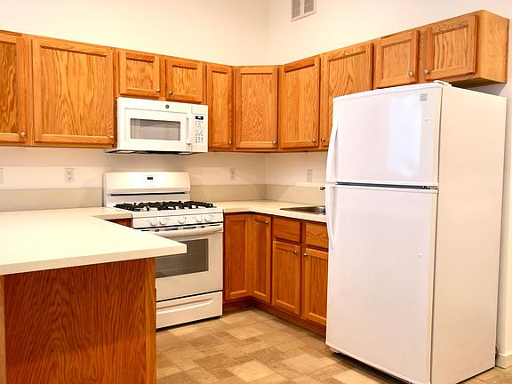 2nd image of 9759 Lemona Ave #B