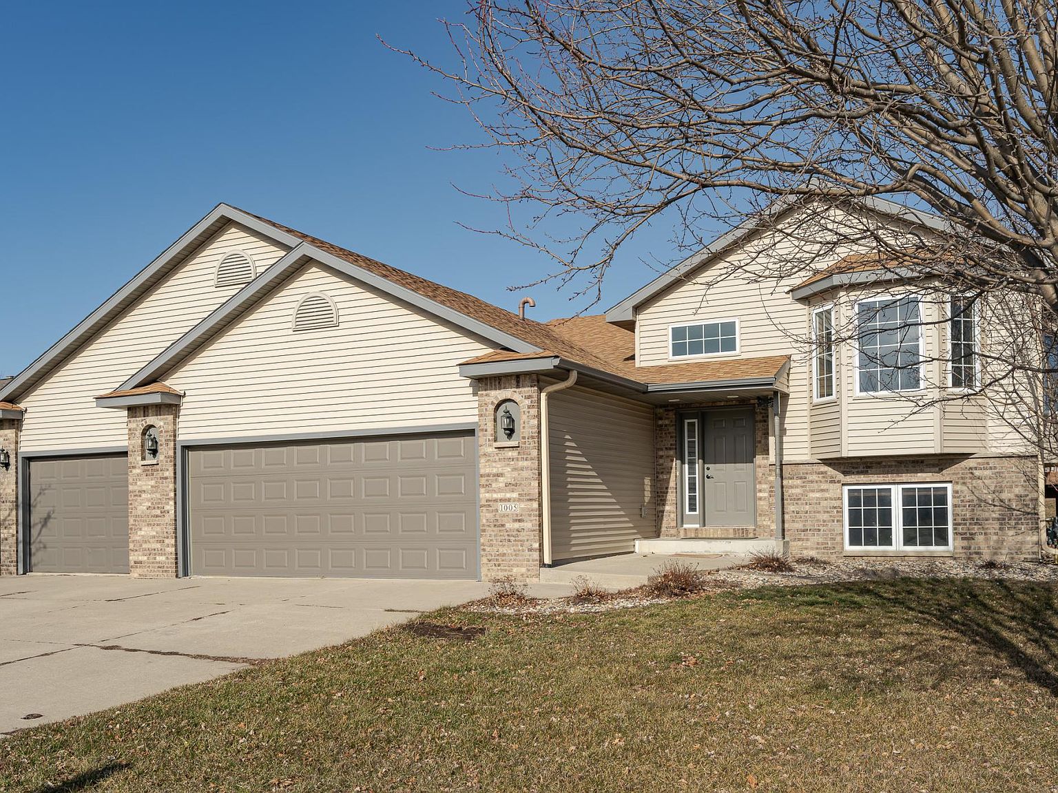 1005 3rd St NE, Kasson, MN 55944 Zillow