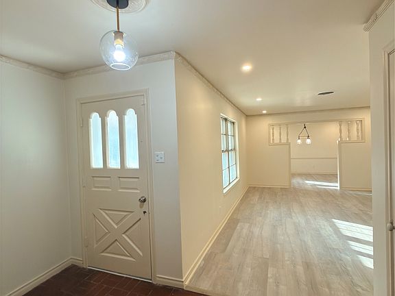 3rd image of 11308 Valley Dale Dr