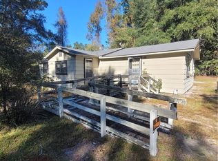 65 Kate Ln, Clinton, NC 28385