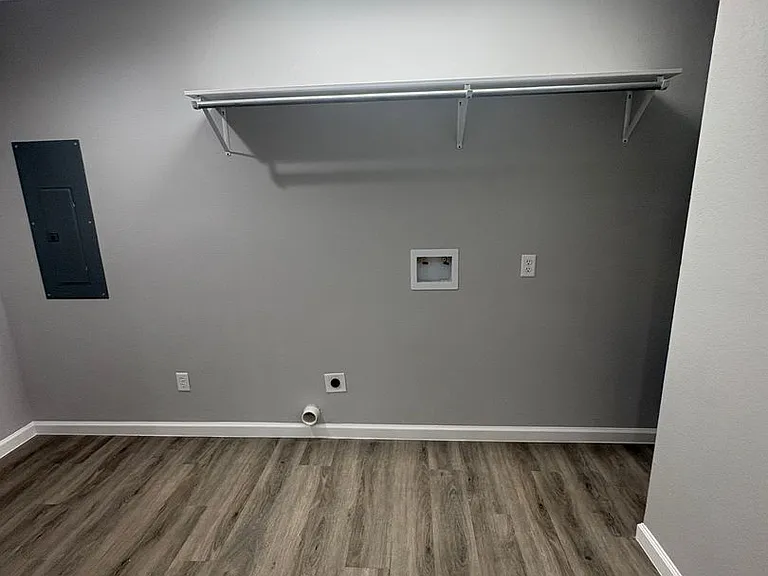 418 Hunington Cir — Photo 11
