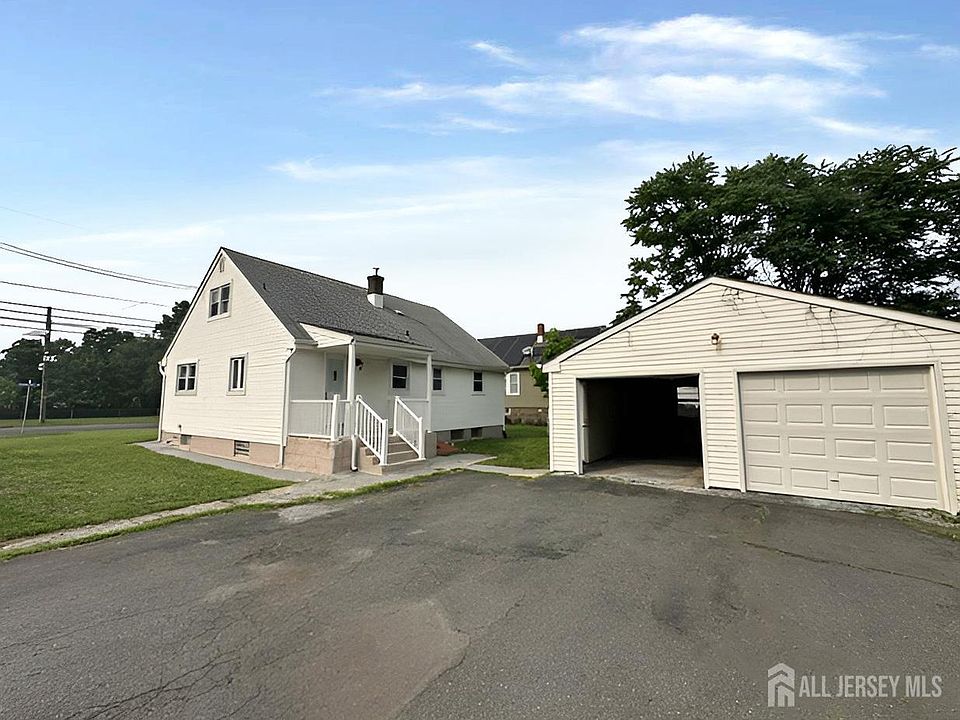 1st image of 796 Hamilton St