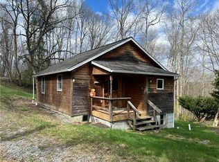 342 Woodchuck Ln, Ligonier, PA 15658