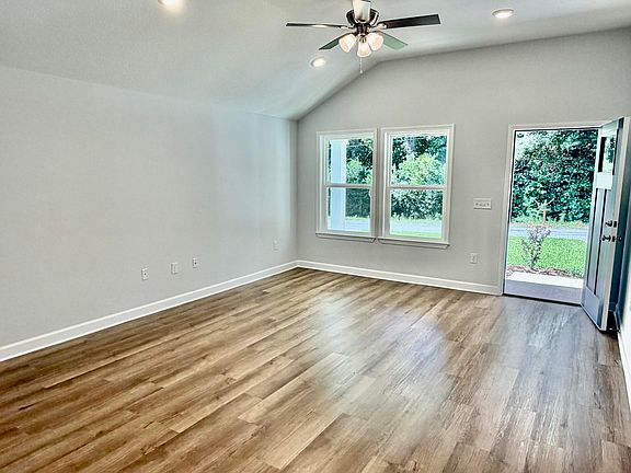 5th image of 2913 Shoffner Ave