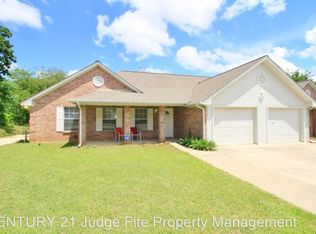 2630 Bolivar St, Denton, TX 76201