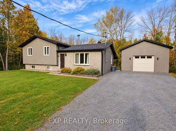 4655 Northfield Rd, South Stormont, ON K0C 1R0