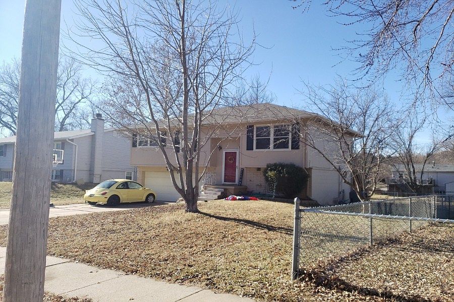 2nd image of 6930 N 64th St
