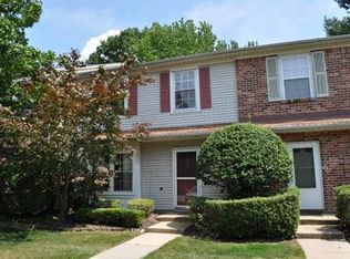 302 Constitution Cir, North Brunswick, NJ 08902