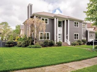 39 Sycamore Rd, Newton, MA 02459